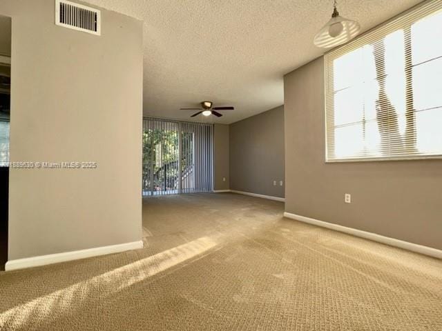 Foto del edificio - 4824 N State Rd 7