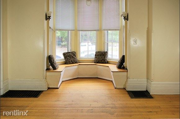 Foto del edificio - 420 N Carroll St