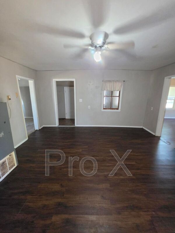Foto del edificio - 1209 Poplar St
