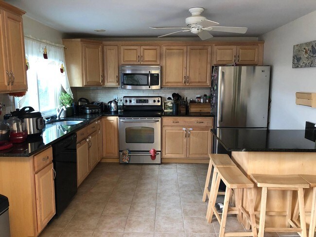 Foto del edificio - 12 Cozy St