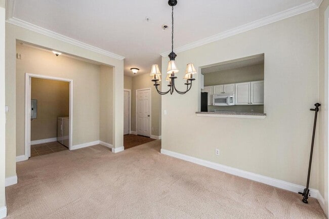 Building Photo - 130 River Landing Dr