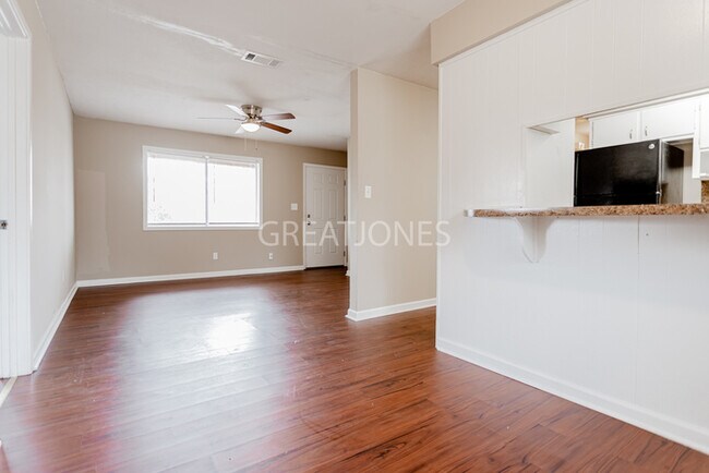 Foto del edificio - Charming 3 Bedroom in Columbus!