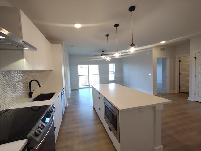 Foto del edificio - 2500 Longview St