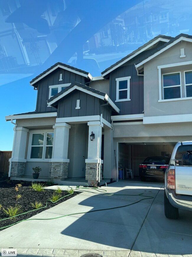 Casa completamente nueva cerca de la base aérea Travis y cerca de Napa. - 2850 Lumin Ct