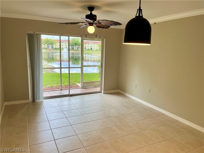 Foto del edificio - 8234 Key Royal Cir