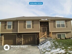 Building Photo - 104 Golfview Dr
