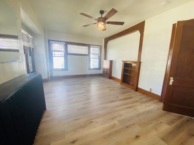 Foto del edificio - 509 E Davenport St