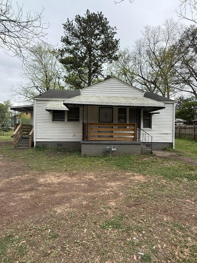 Building Photo - 5107 5th St N