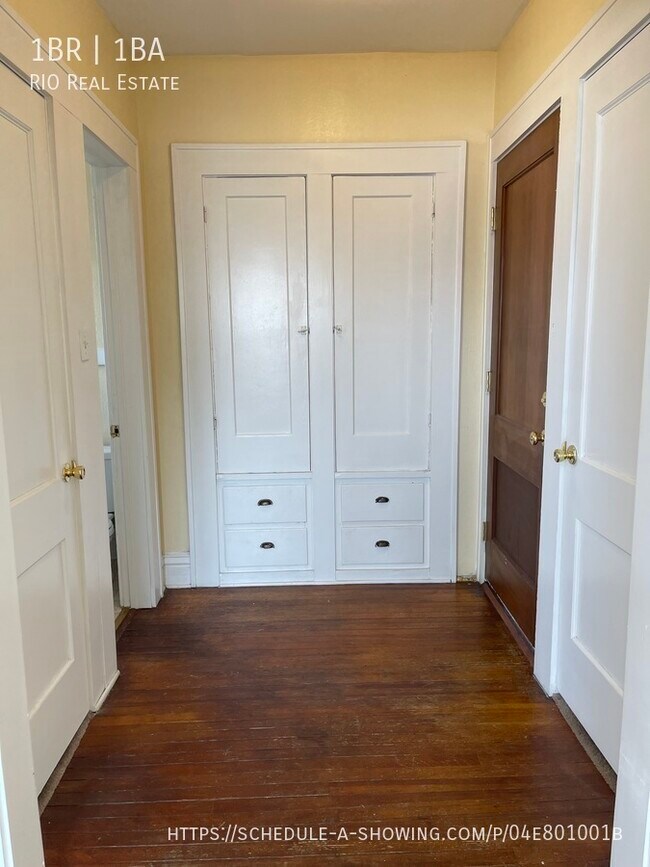 Foto del edificio - 1469 N Williams St