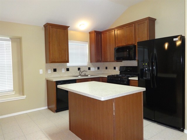 Foto del edificio - 21515 Rose Mill Dr