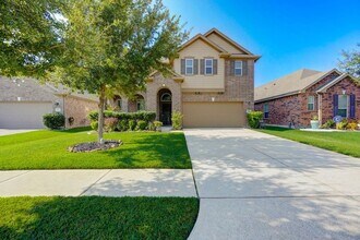 Building Photo - 5918 Rivergrove Bend Dr