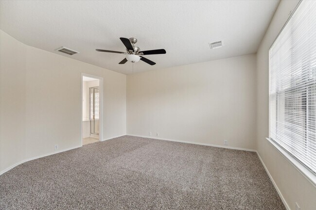 Foto del edificio - 21102 Somerset Park Ln