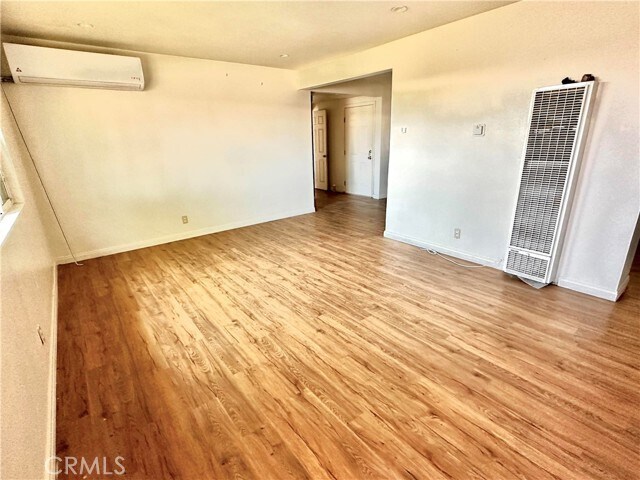 Foto del edificio - 908 N J St