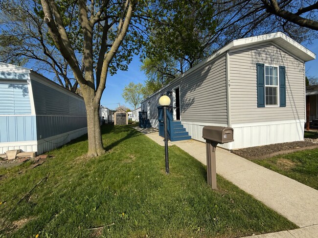 Foto del edificio - 79 Third St. Unit 79