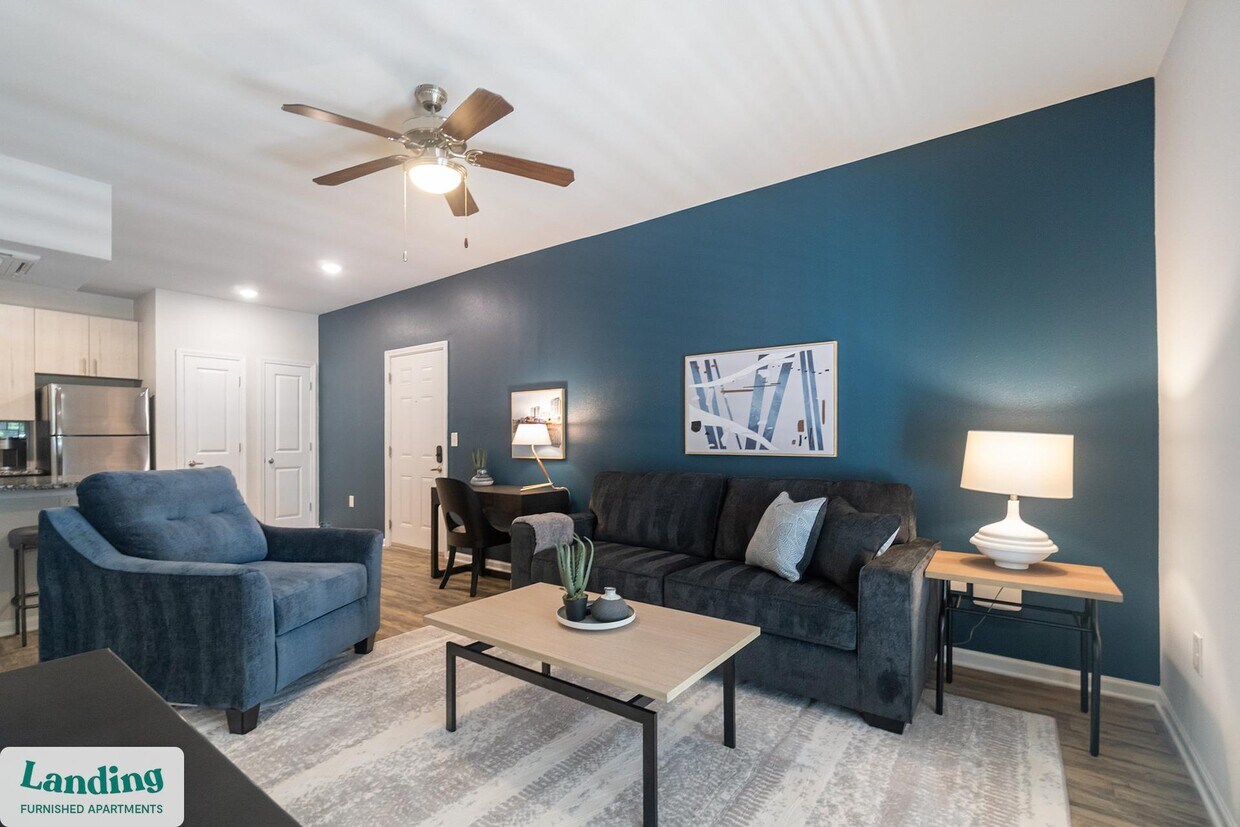 Foto principal - 655 W Mallard Creek Church Rd