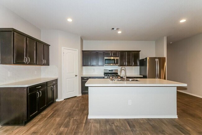 Building Photo - 21214 Bellaria Summit Trail