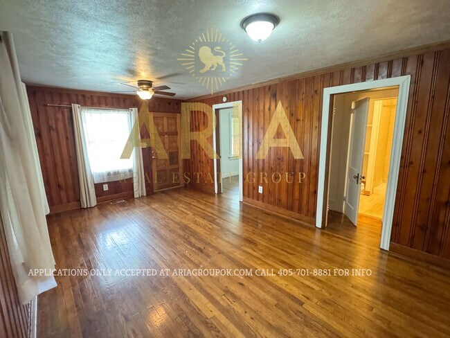 Foto del edificio - *AVAILABLE NOW!* Cute 3 Bed/1 Bath Single ...