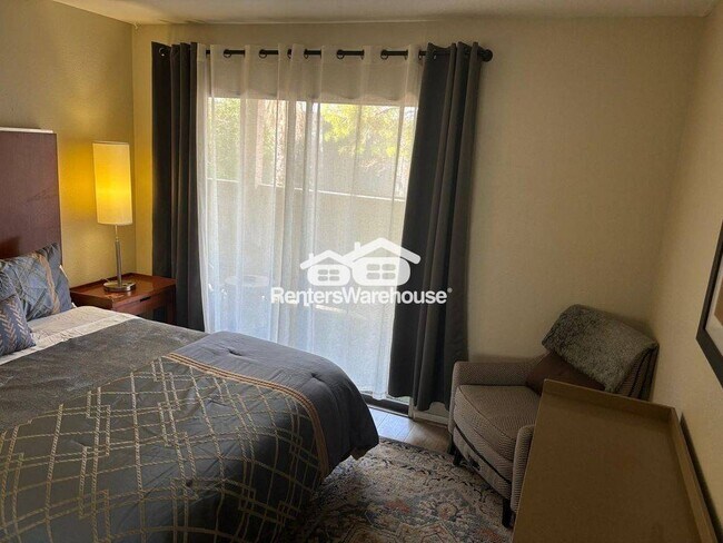 Foto del edificio - 8433 Hearth Dr