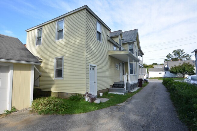 Rear of house with view of back porch - 202 Division Street