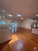 Building Photo - 5 N Ennis St