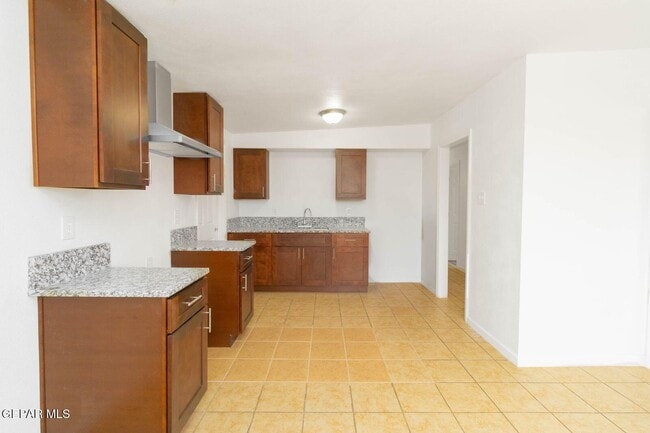 Building Photo - 8620 Campana Ct