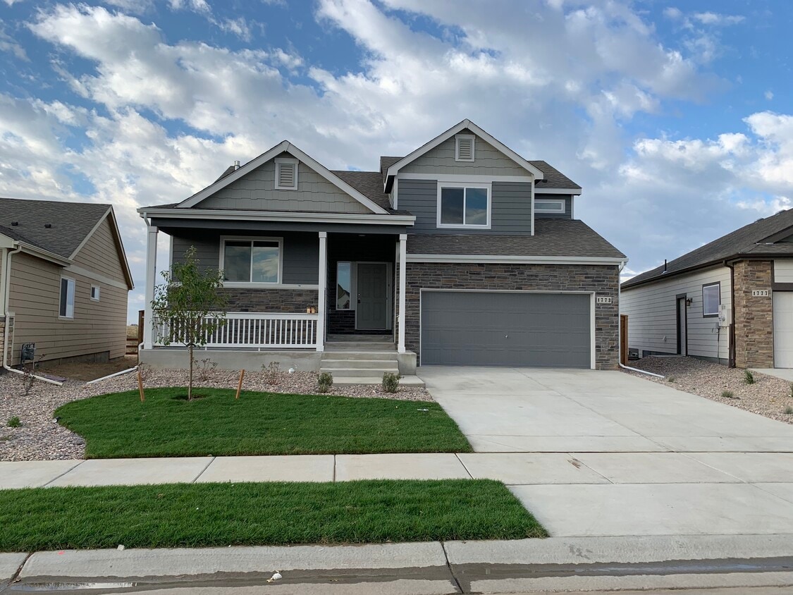 Foto principal - 1773 Long Shadow Dr