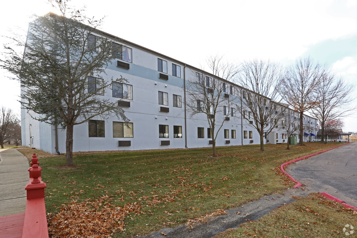 Building Photo - Cedars of Lebanon Apartments