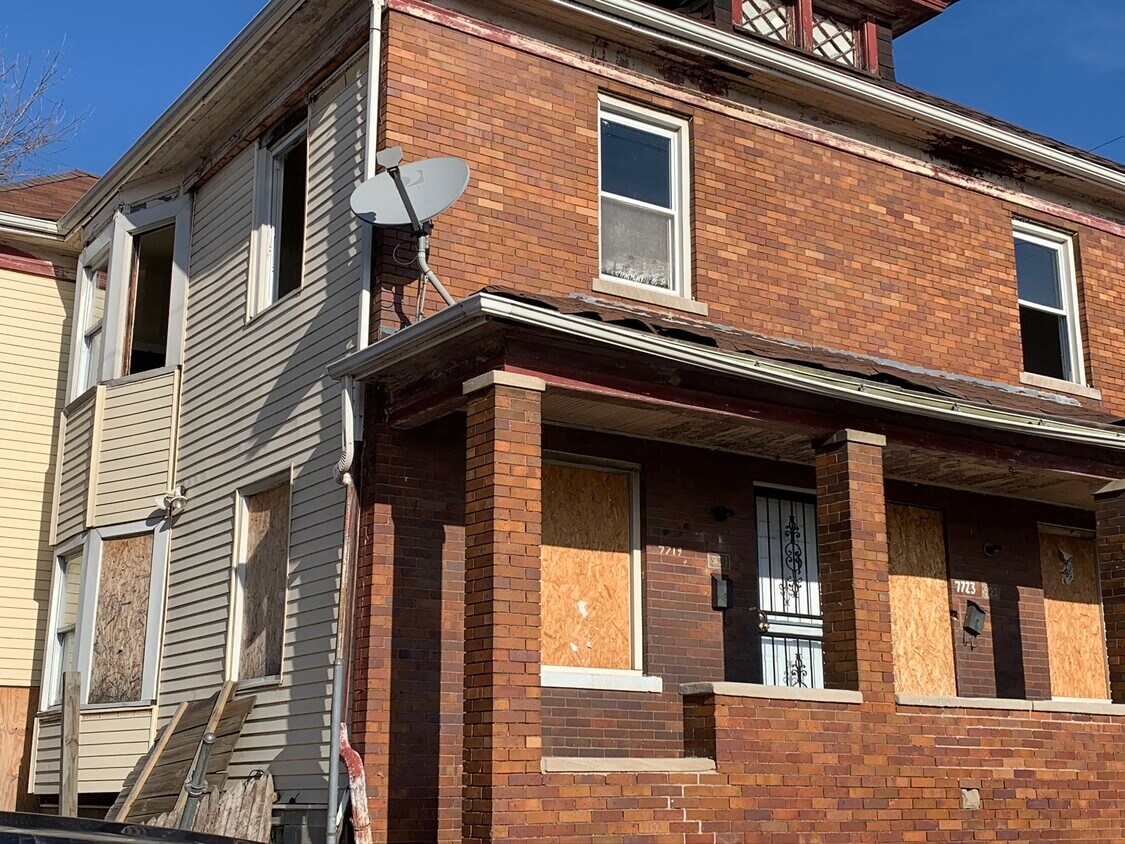 7719 E Vernor Hwy, Detroit, MI 48214 Townhome Rentals in Detroit MI