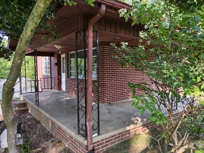 Covered wrap around Porch - 161 S Pine St