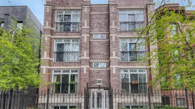 Building Photo - 4933 N Winthrop Ave