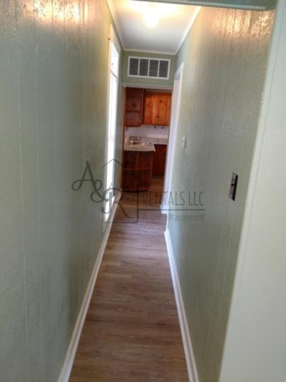 Building Photo - 1205 S Elm St