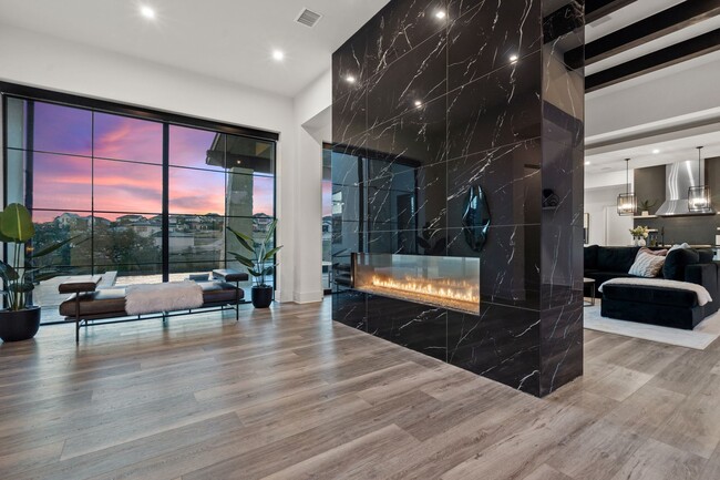 Foto del edificio - 5624 Sombria Ct