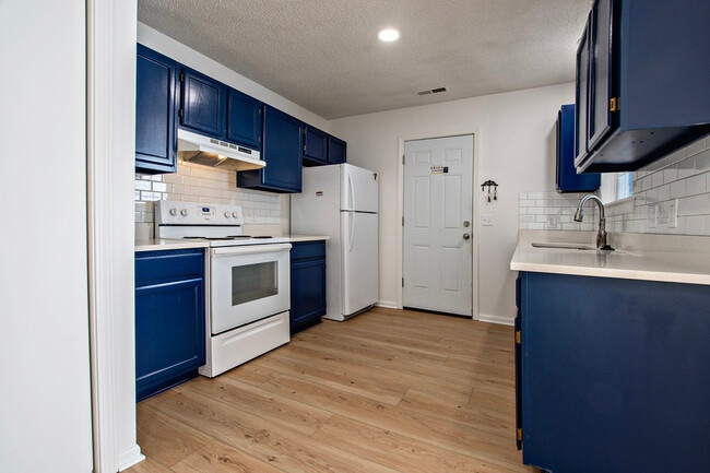 Foto del edificio - 1412 E 21st Terrace