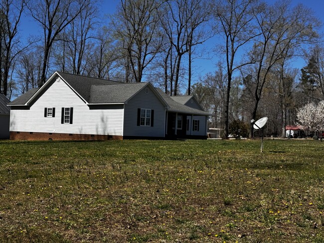 Building Photo - 9314 Sawyer Rd