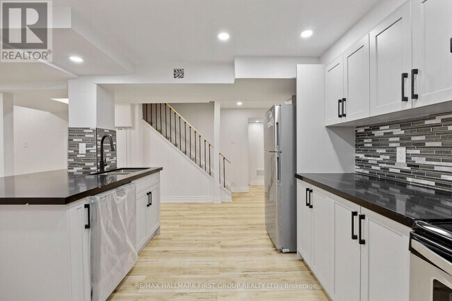Building Photo - 1070 Shoal Point Rd