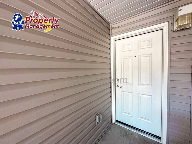 Foto del edificio - 11896 Cloverbrook Ln