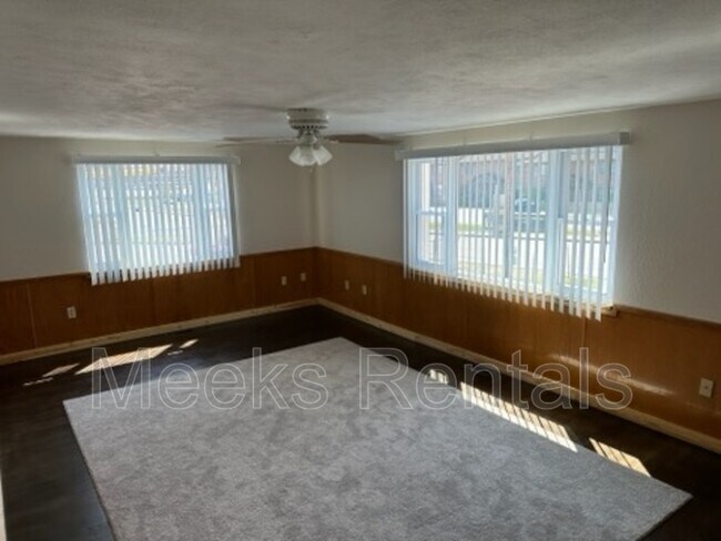 Foto del edificio - 5308 Big Tyler Rd