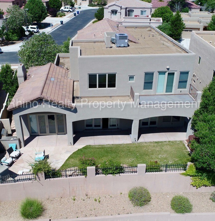 Primary Photo - 4400 Willow View Ln NW