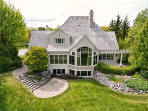 Building Photo - 11560 N Canterbury Dr