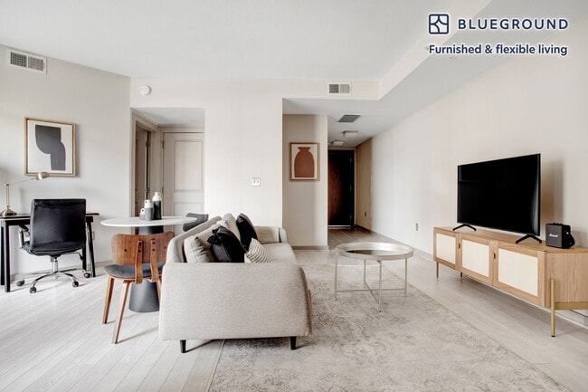 Building Photo - 505 18th St S