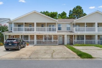 Building Photo - 1815 Pointed Leaf Ln