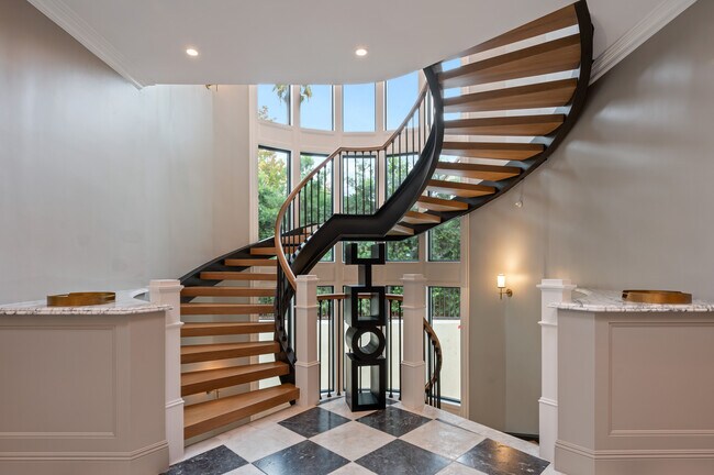 Foto del edificio - 517 N Camden Dr