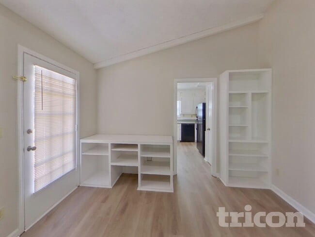 Building Photo - 1763 Lamancha Dr NW