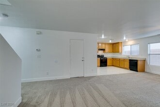 Building Photo - 11924 Lemon Balm St