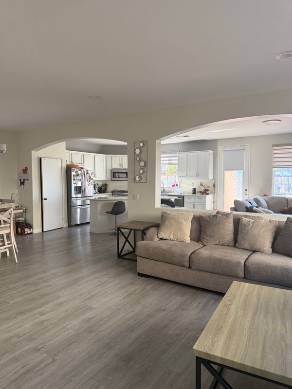 Foto del edificio - 5134 Seaglen Way
