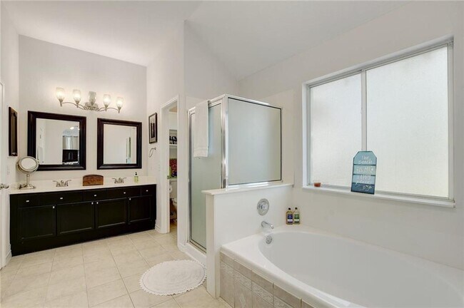 Building Photo - 8905 Colberg Dr