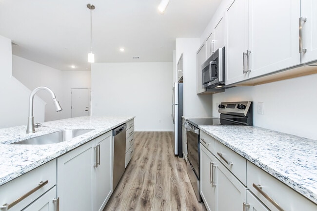 Building Photo - Sandpiper Terrace