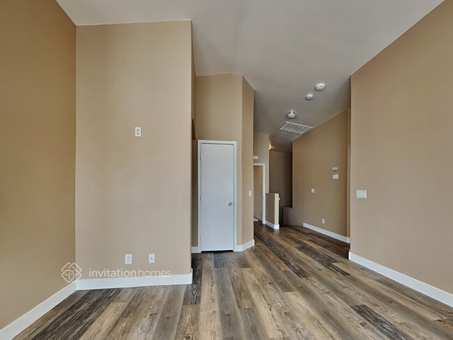 Building Photo - 6048 Allred Pl