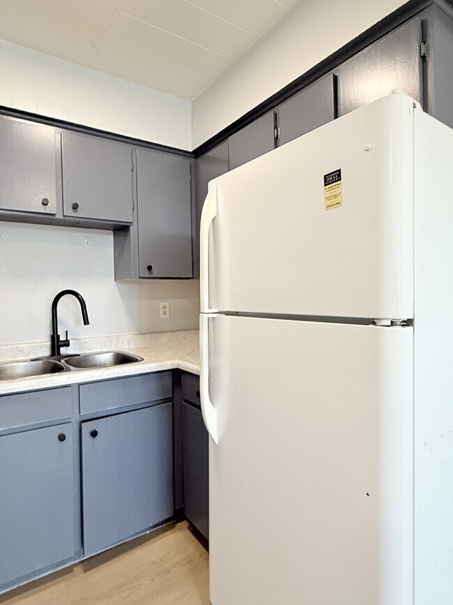 Photo du bâtiment - 591 Wellington Ave