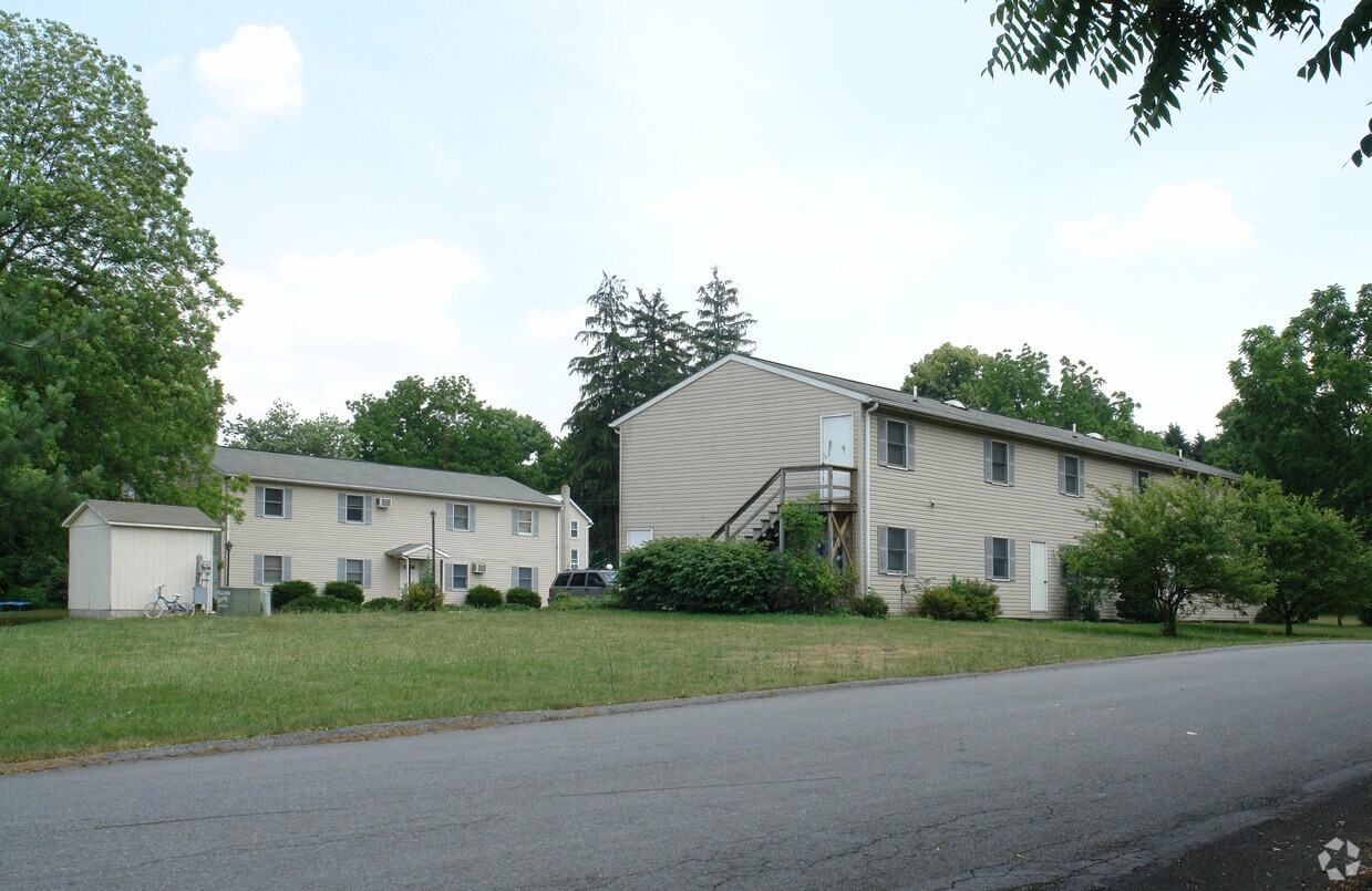 Allwein Garden Apartments Apartments in Newville, PA